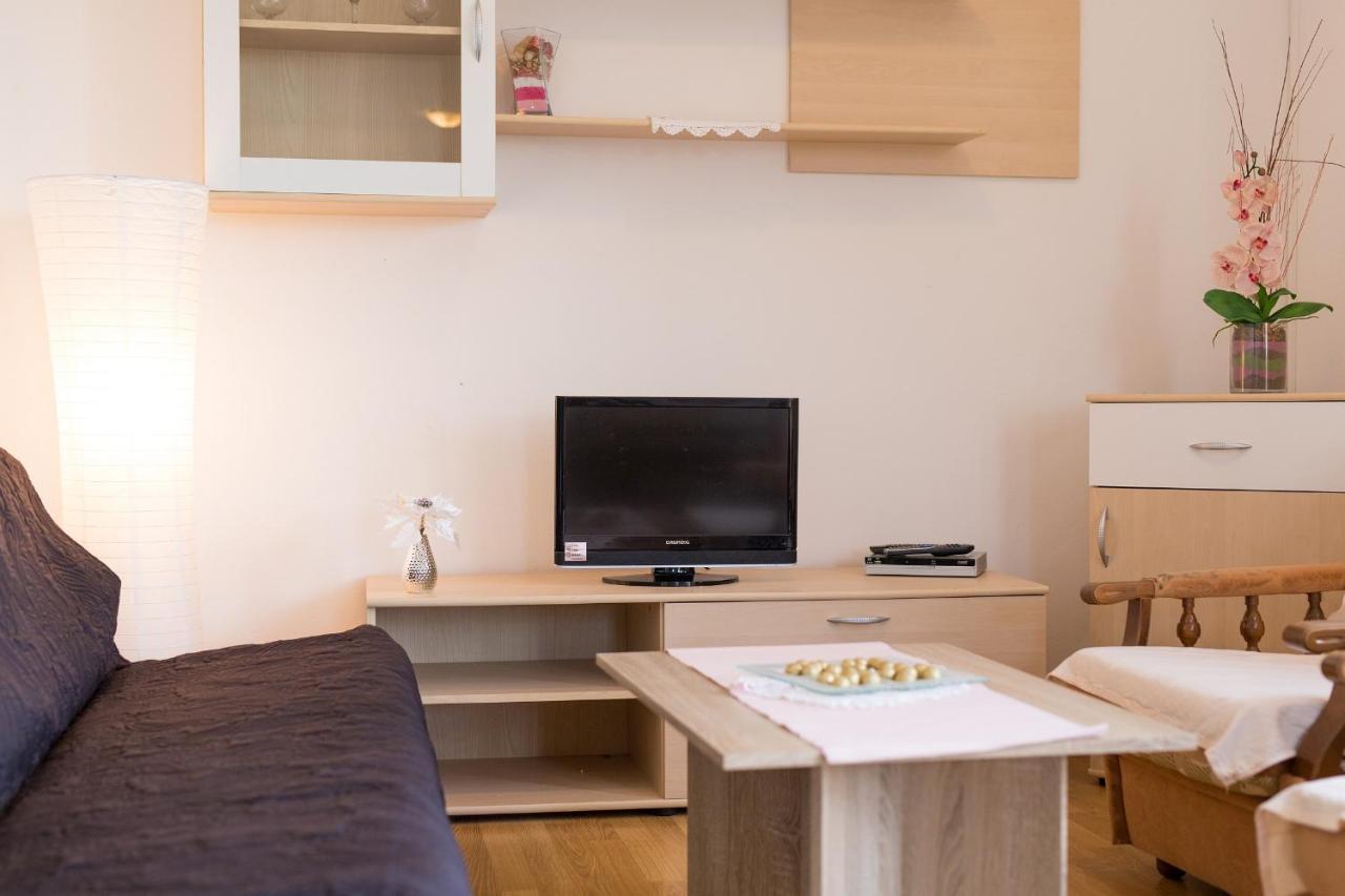 Rasopasno Apartment With Terrace And Private Parking Zewnętrze zdjęcie