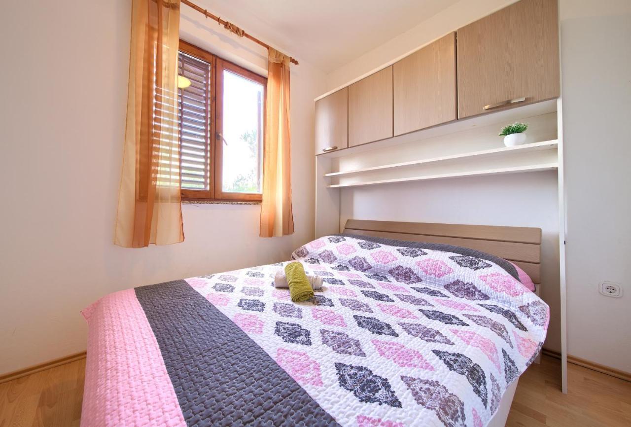 Rasopasno Apartment With Terrace And Private Parking Zewnętrze zdjęcie