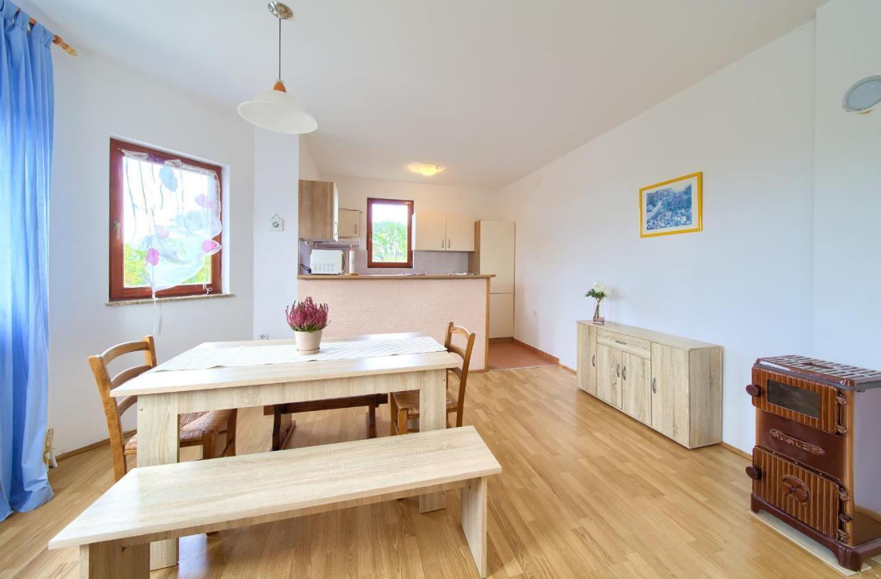 Rasopasno Apartment With Terrace And Private Parking Zewnętrze zdjęcie